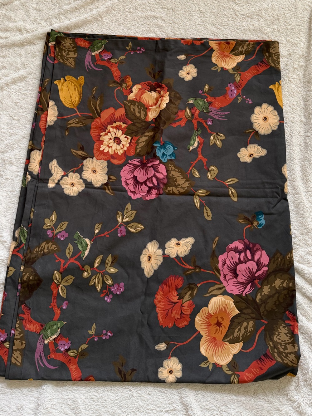TUCKERNUCK HOME Baroque Floral Tablecloth NWOT - Picture 8 of 10